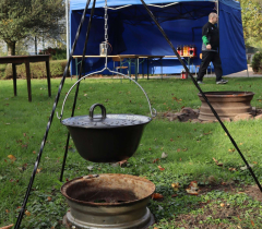 První kotlík usazen!